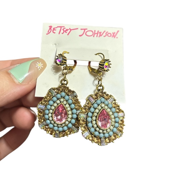 Chic Betsey Johnson Statement Earrings - Picture 1 of 4